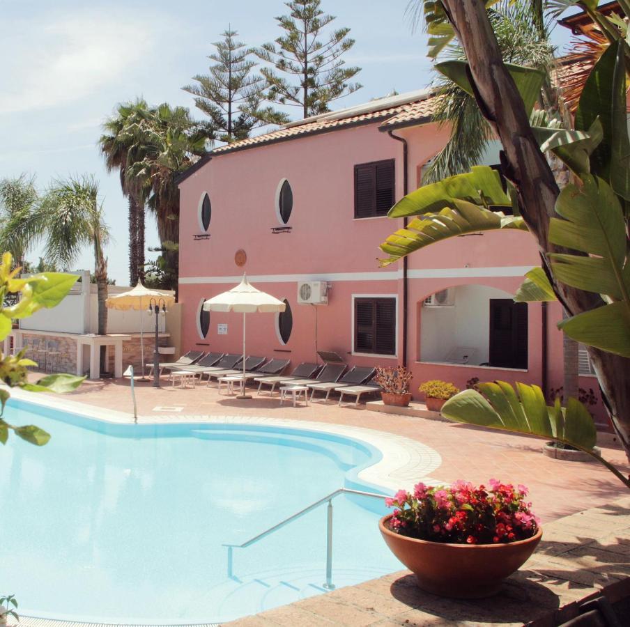 Costa Degli Dei Resort Capo Vaticano Buitenkant foto